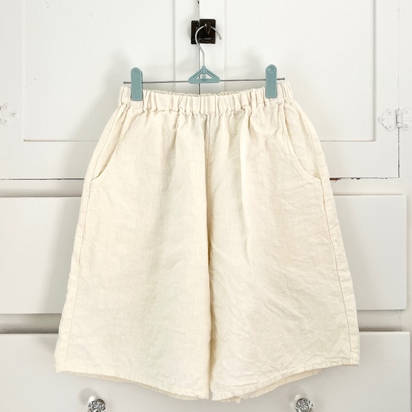 Flax Pants - Vintage FLAX by Jeanne Engelhart Linen Pull-On Shorts Natural Elastic Waist S